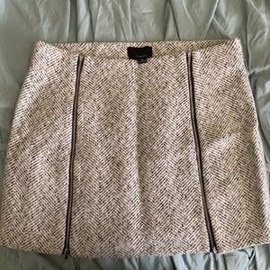 40% wool patterned skirt with zippers 🤩
